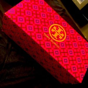 Band new Tory Burch